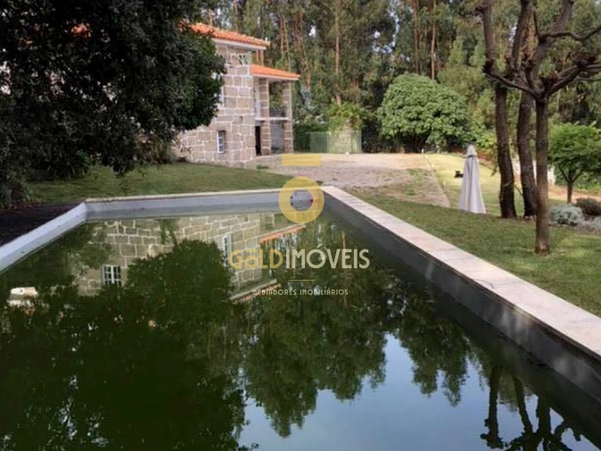 Quinta T4 para Venda em Valpedre Foto 2