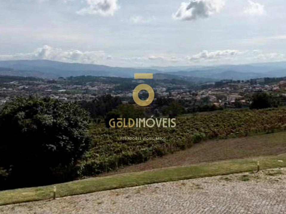 Quinta T4 para Venda em Valpedre Foto 5