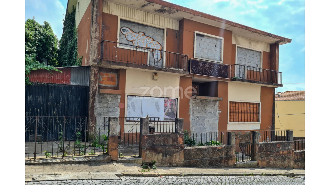 Prédio para Venda em Oliveira do Douro Foto 4