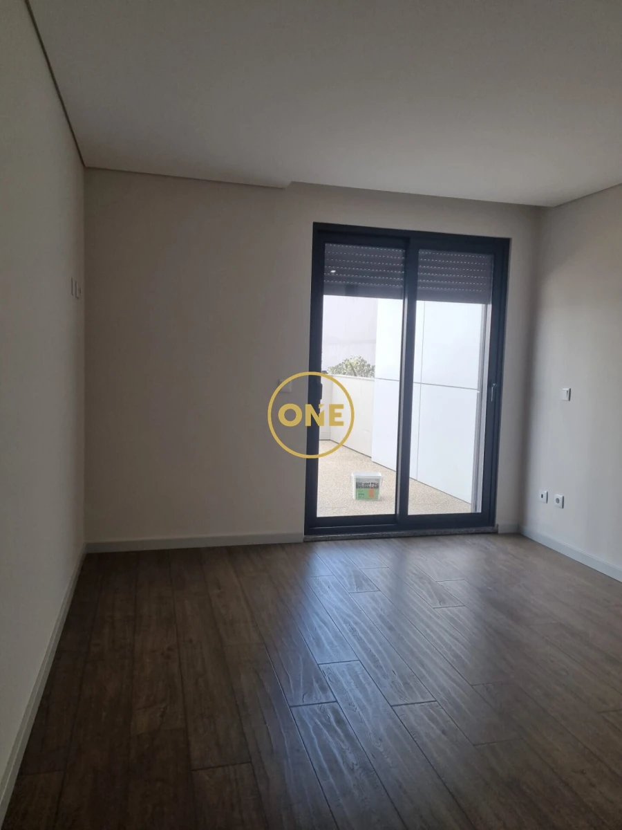 Apartamento T2 para Venda em Cedofeita, Santo Ildefonso, Sé, Miragaia, São Nicolau e Vitória Foto 47