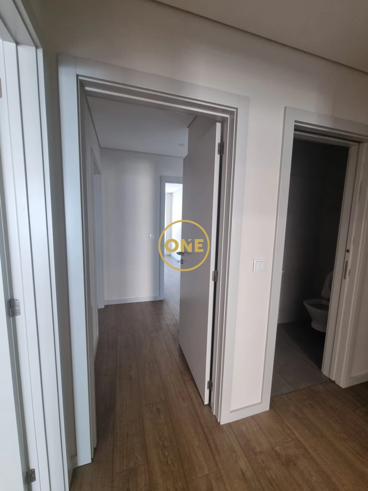 Apartamento T2 para Venda em Cedofeita, Santo Ildefonso, Sé, Miragaia, São Nicolau e Vitória Foto 24
