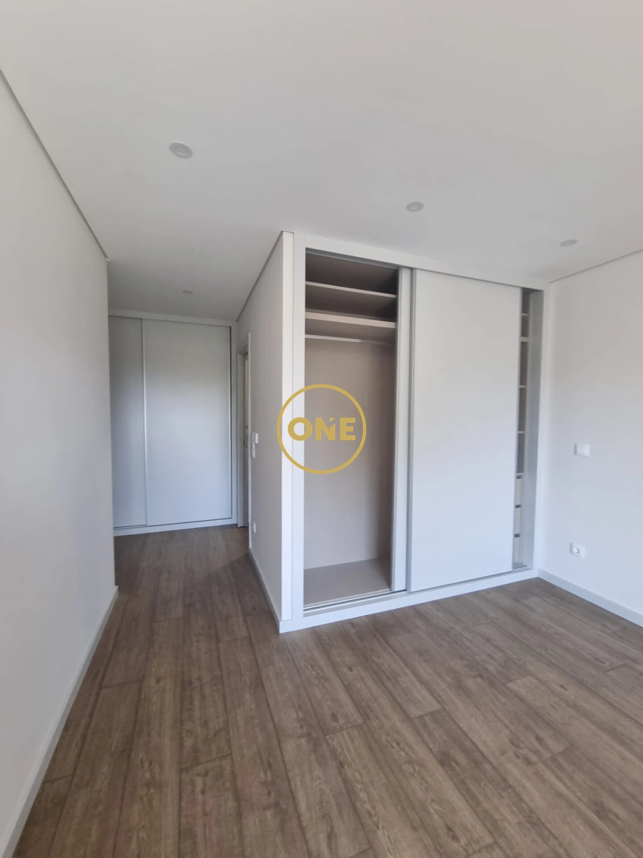 Apartamento T2 para Venda em Cedofeita, Santo Ildefonso, Sé, Miragaia, São Nicolau e Vitória Foto 26