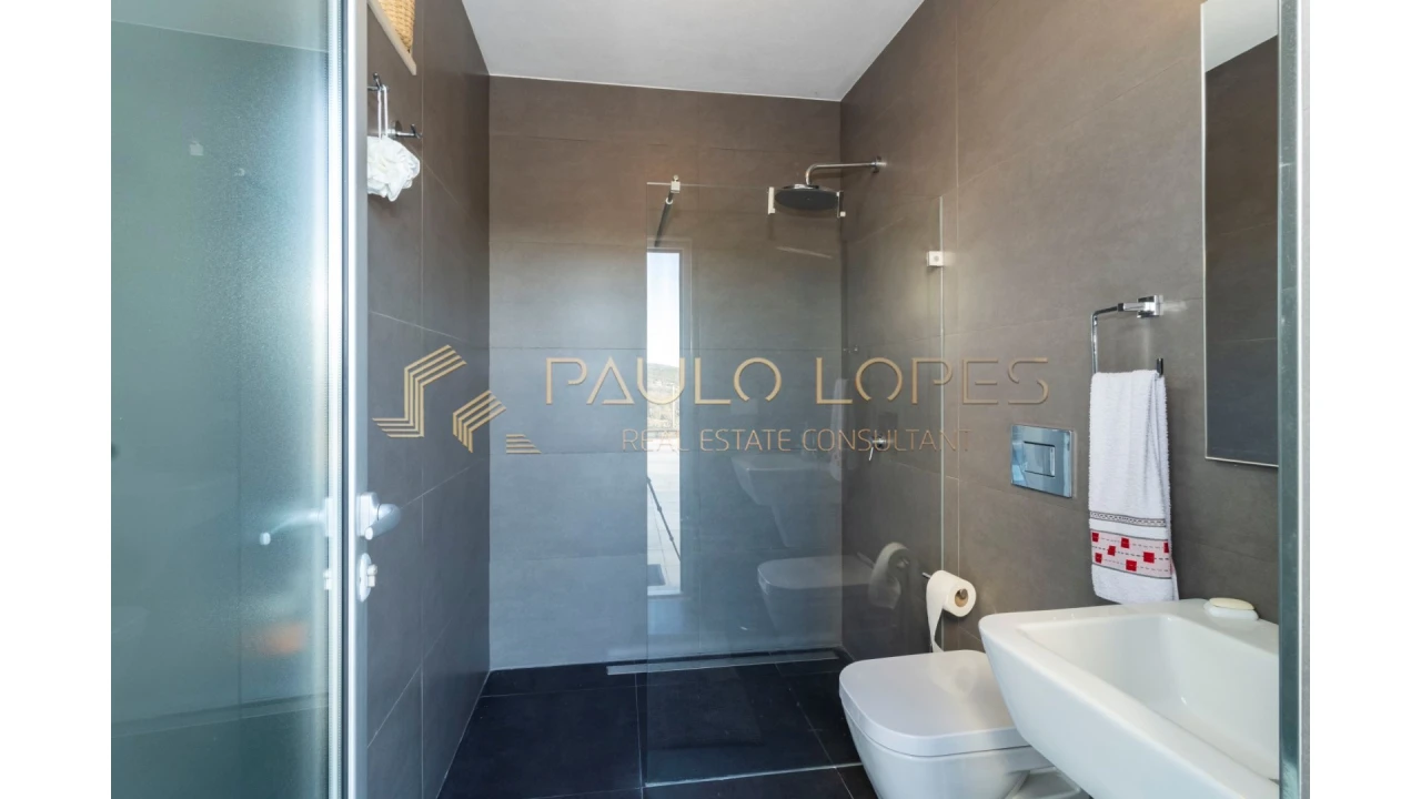 Moradia T8 para Venda em Alvados e Alcaria Foto 34