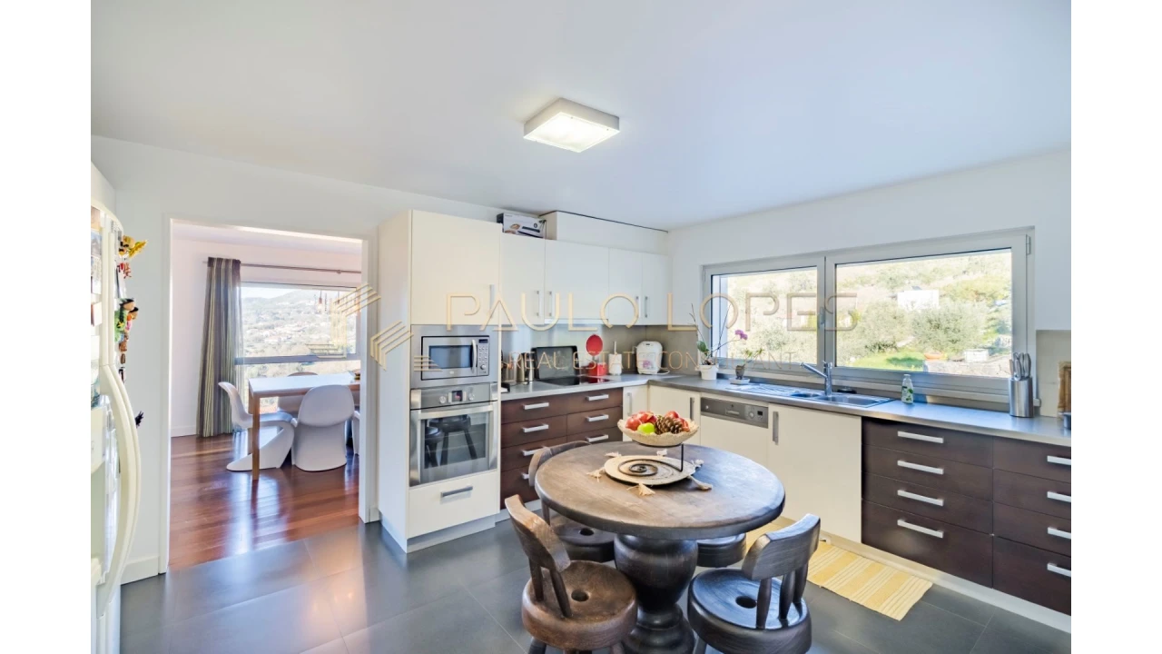 Moradia T8 para Venda em Alvados e Alcaria Foto 23