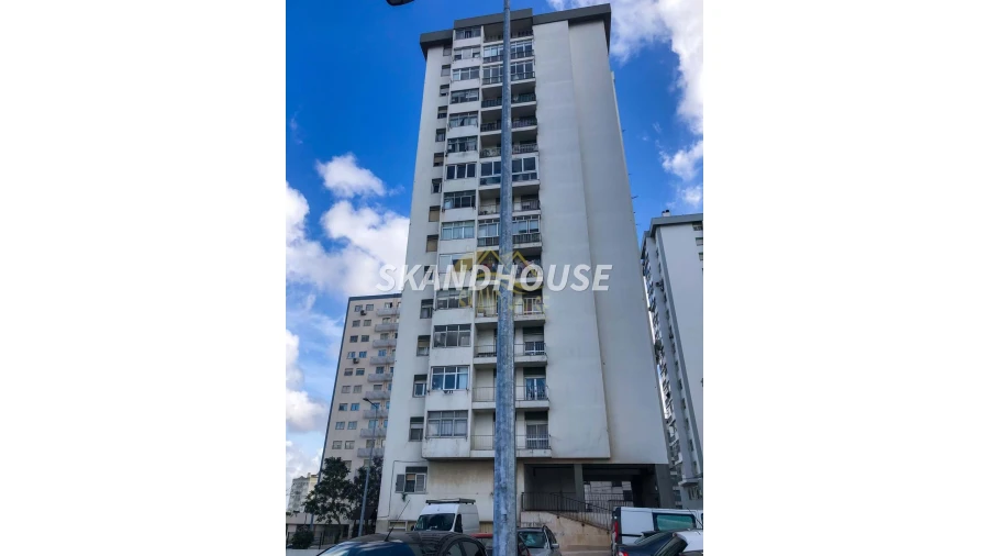 Apartamento T2 para Venda em Odivelas Foto 9