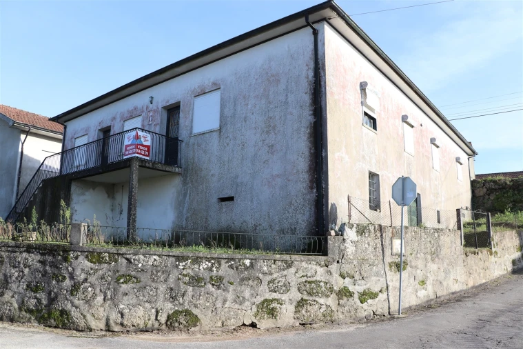 Moradia T0 para Venda em Raimonda