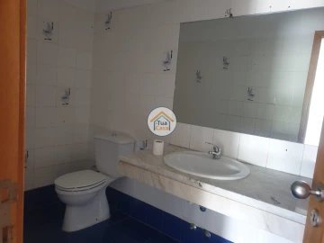 Loja para Arrendamento em Viseu