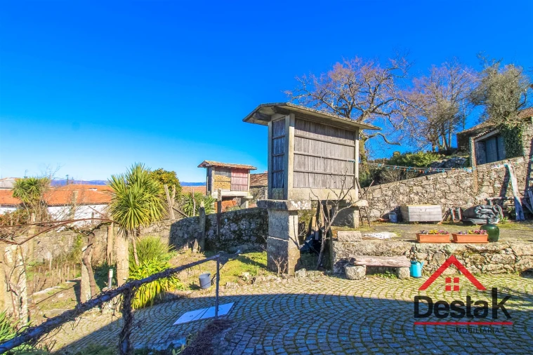 Quinta T5 para Venda em São Vicente de Lafões Foto 10