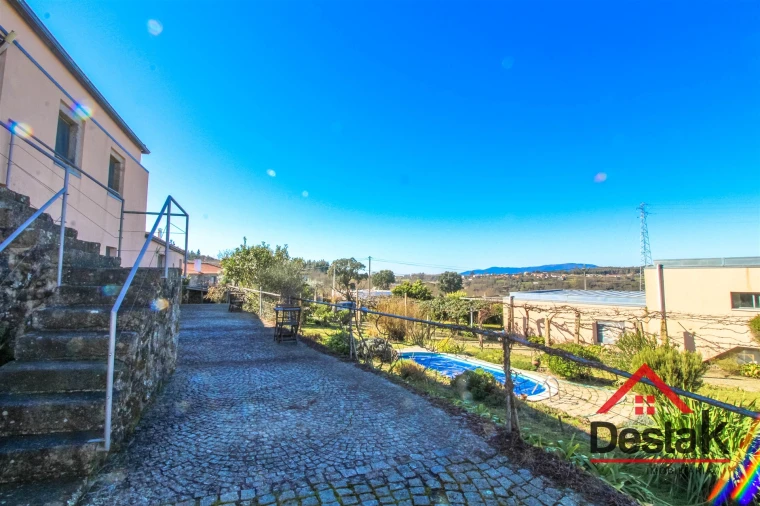 Quinta T5 para Venda em São Vicente de Lafões Foto 27