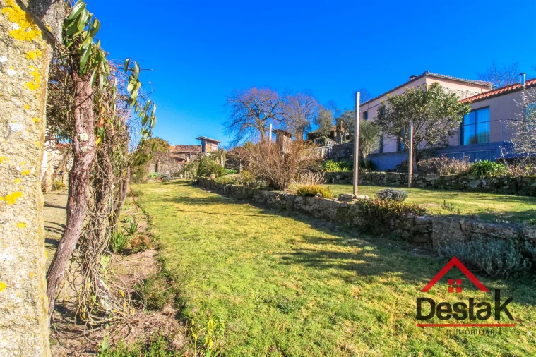 Quinta T5 para Venda em São Vicente de Lafões Foto 3