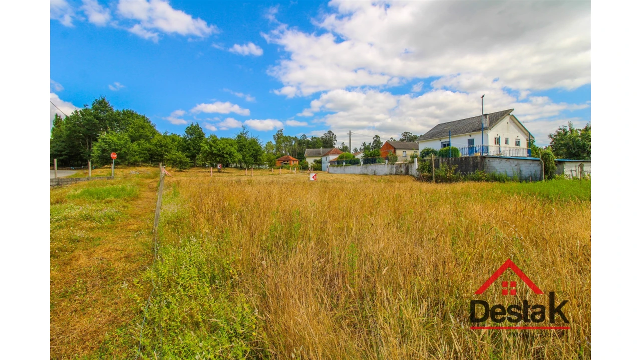 Terreno para Venda em Carvalhais e Candal Foto 11