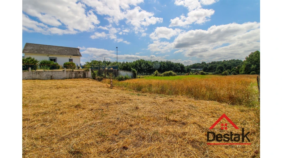Terreno para Venda em Carvalhais e Candal Foto 7