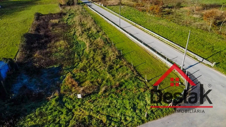 Terreno para Venda em Carvalhais e Candal Foto 1
