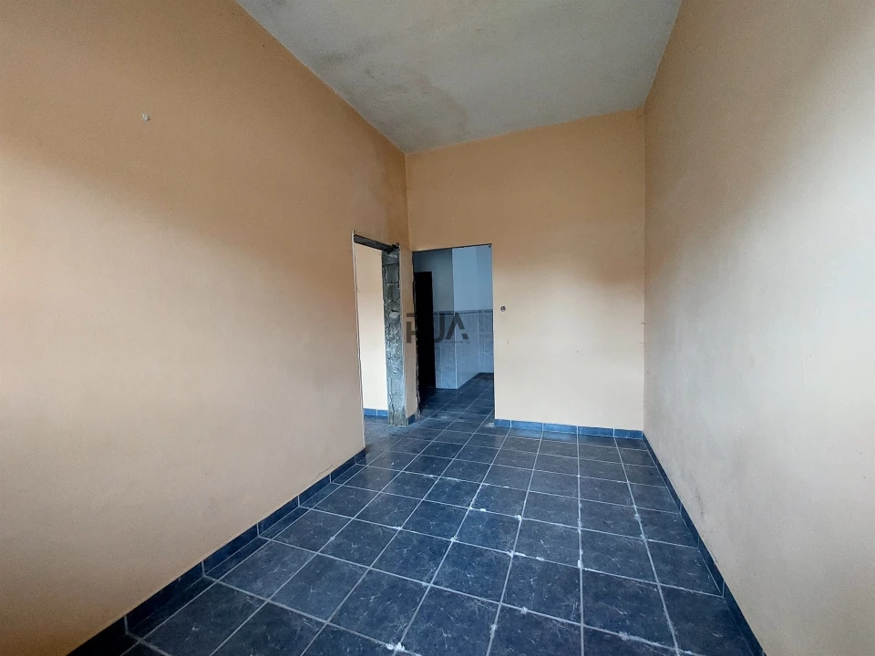 Armazém para Arrendamento em Sequeiros e Gradiz Foto 3