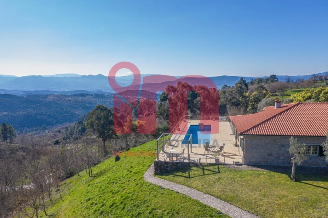 Quinta T0 para Venda em Abadim Foto 9