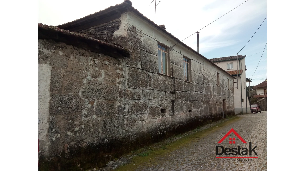 Moradia T3 para Venda em Moledo Foto 1