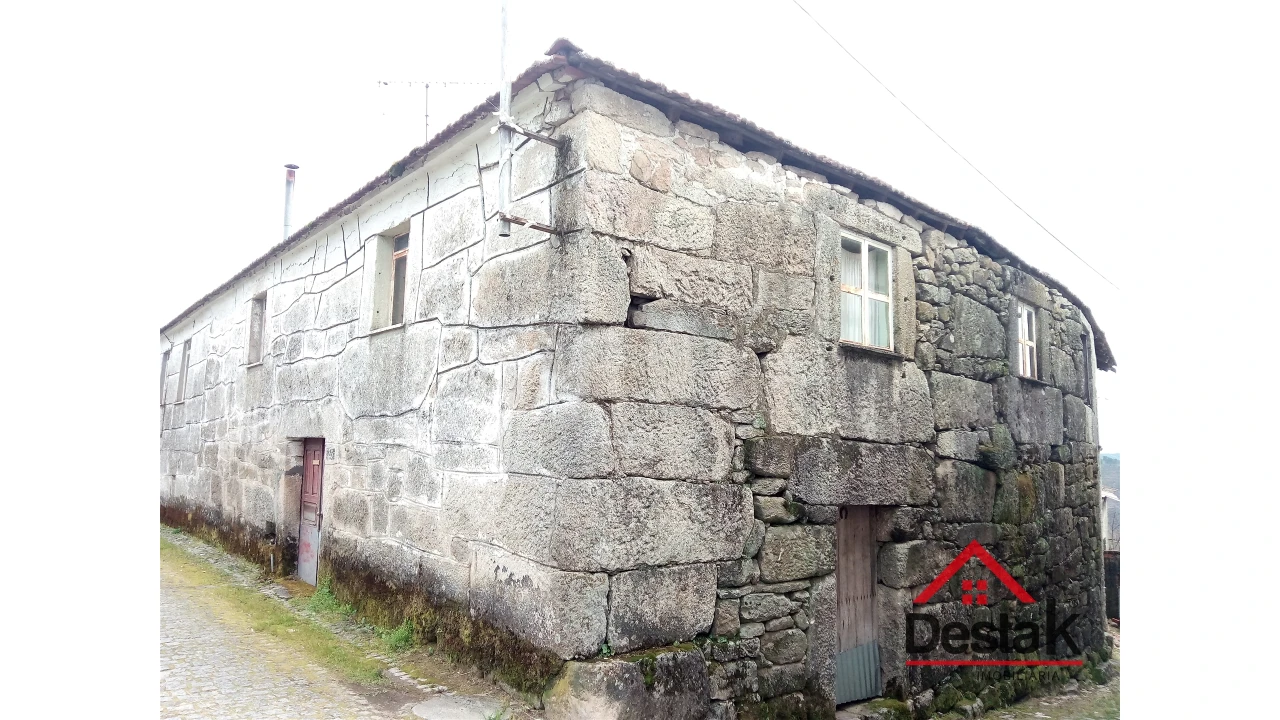 Moradia T3 para Venda em Moledo Foto 3