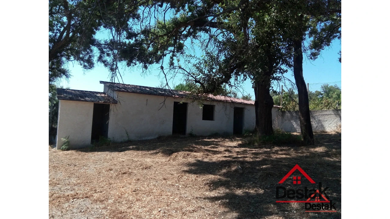 Terreno para Venda em Serrazes Foto 14