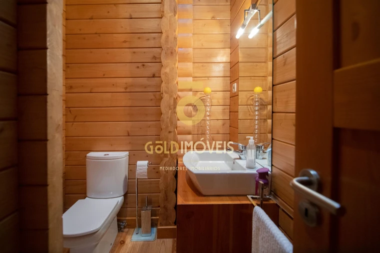 Quinta T0 para Venda em O. Azeméis, Riba-Ul, Ul, Macinhata Seixa, Madail Foto 11