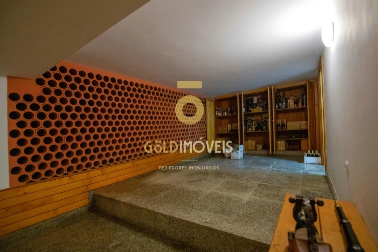 Quinta T0 para Venda em O. Azeméis, Riba-Ul, Ul, Macinhata Seixa, Madail Foto 21