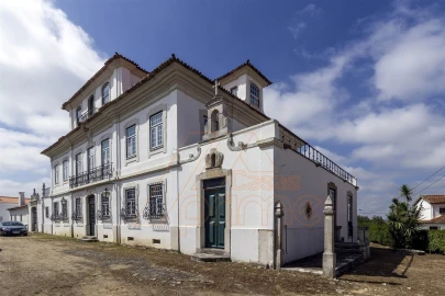 Quinta T8 para Venda em Tamengos, Aguim e Óis do Bairro