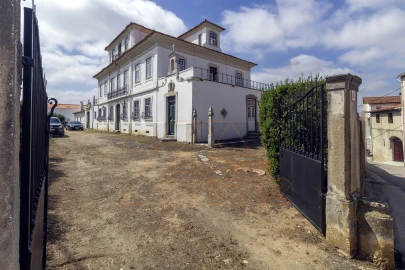 Quinta T8 para Venda em Tamengos, Aguim e Óis do Bairro