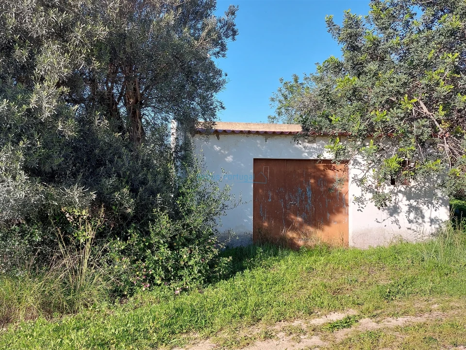 Moradia T2 para Venda em Santa Barbara de Nexe Foto 10