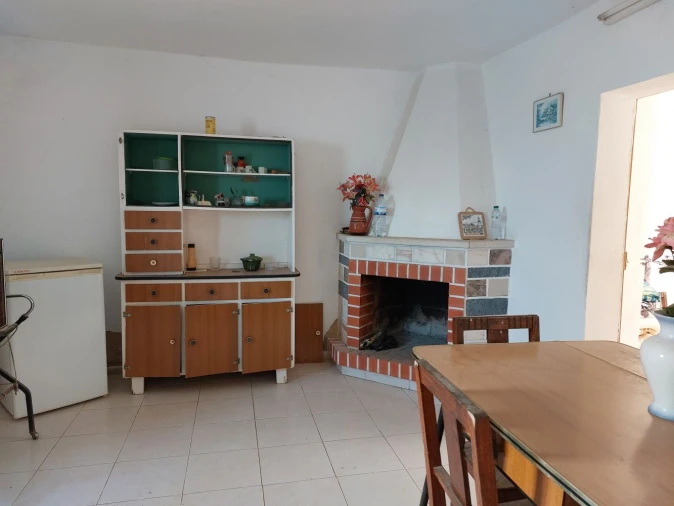 Moradia T2 para Venda em Santa Barbara de Nexe Foto 5