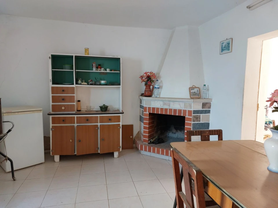 Moradia T2 para Venda em Santa Barbara de Nexe Foto 5