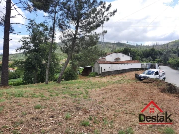 Terreno para Venda em Fataunços e Figueiredo das Donas