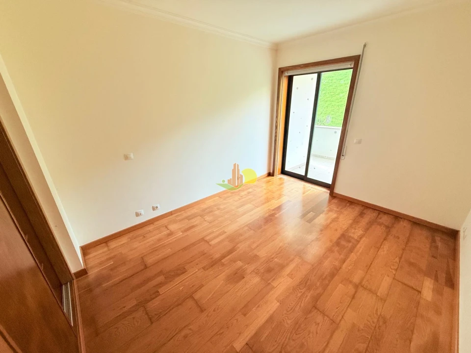 Apartamento T3 para Venda em Tavarede Foto 19
