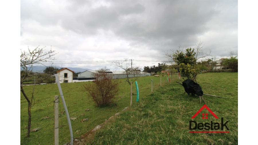 Terreno para Venda em São Vicente de Lafões Foto 7