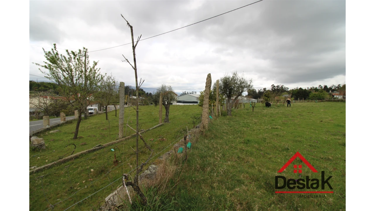 Terreno para Venda em São Vicente de Lafões Foto 1