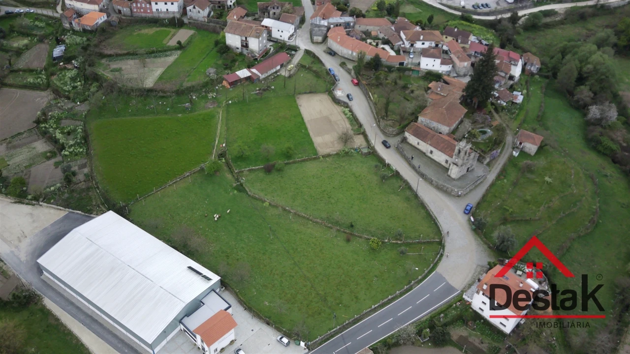 Terreno para Venda em São Vicente de Lafões Foto 2