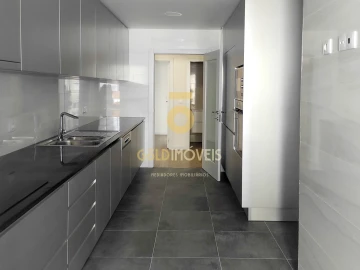 Apartamento T3 para Venda em Cedofeita, Santo Ildefonso, Sé, Miragaia, São Nicolau e Vitória
