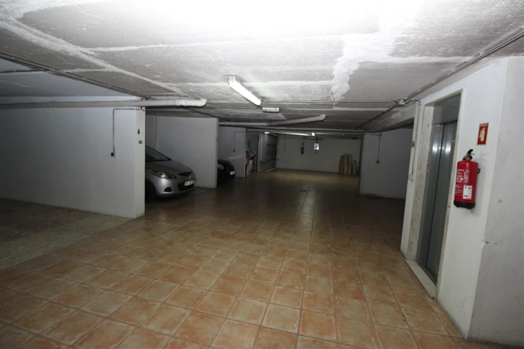 Loja para Venda em Lagos (São Sebastião e Santa Maria) Foto 20