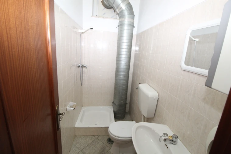 Loja para Venda em Lagos (São Sebastião e Santa Maria) Foto 13