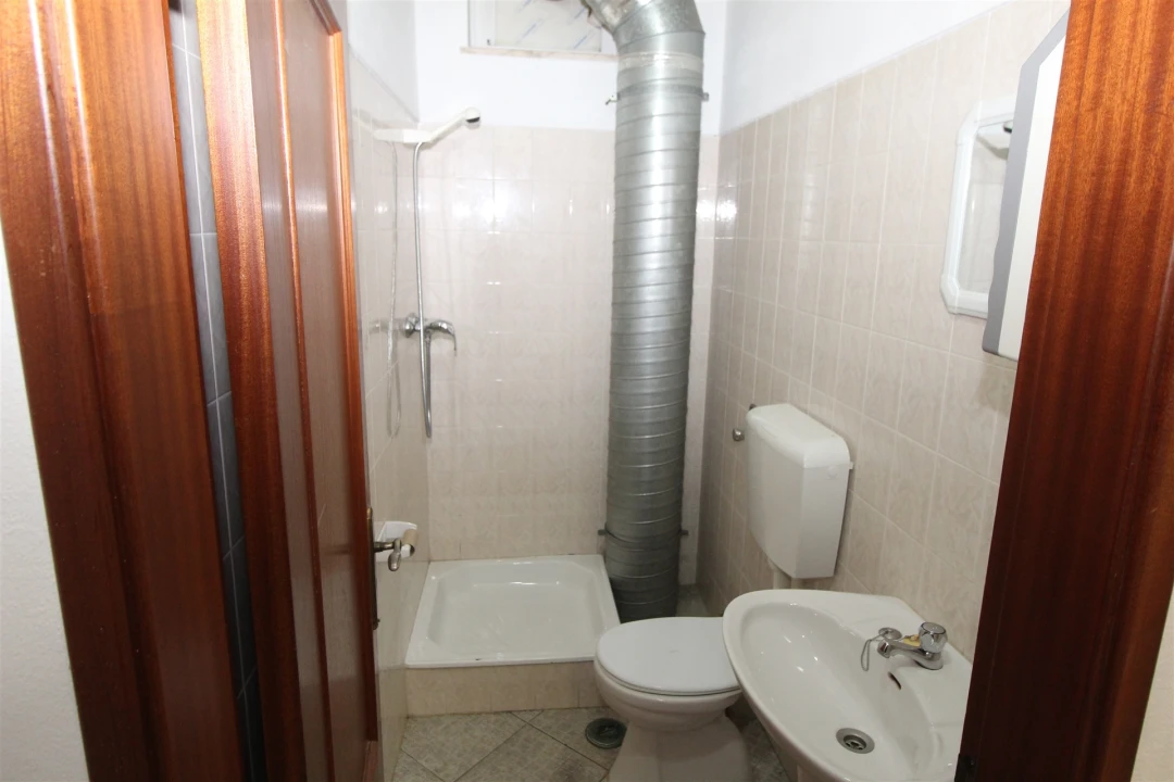 Loja para Venda em Lagos (São Sebastião e Santa Maria) Foto 11