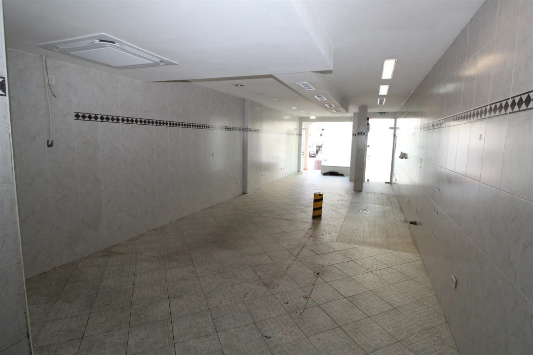 Loja para Venda em Lagos (São Sebastião e Santa Maria) Foto 16