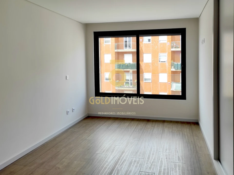 Apartamento T3 para Venda em Cedofeita, Santo Ildefonso, Sé, Miragaia, São Nicolau e Vitória Foto 10