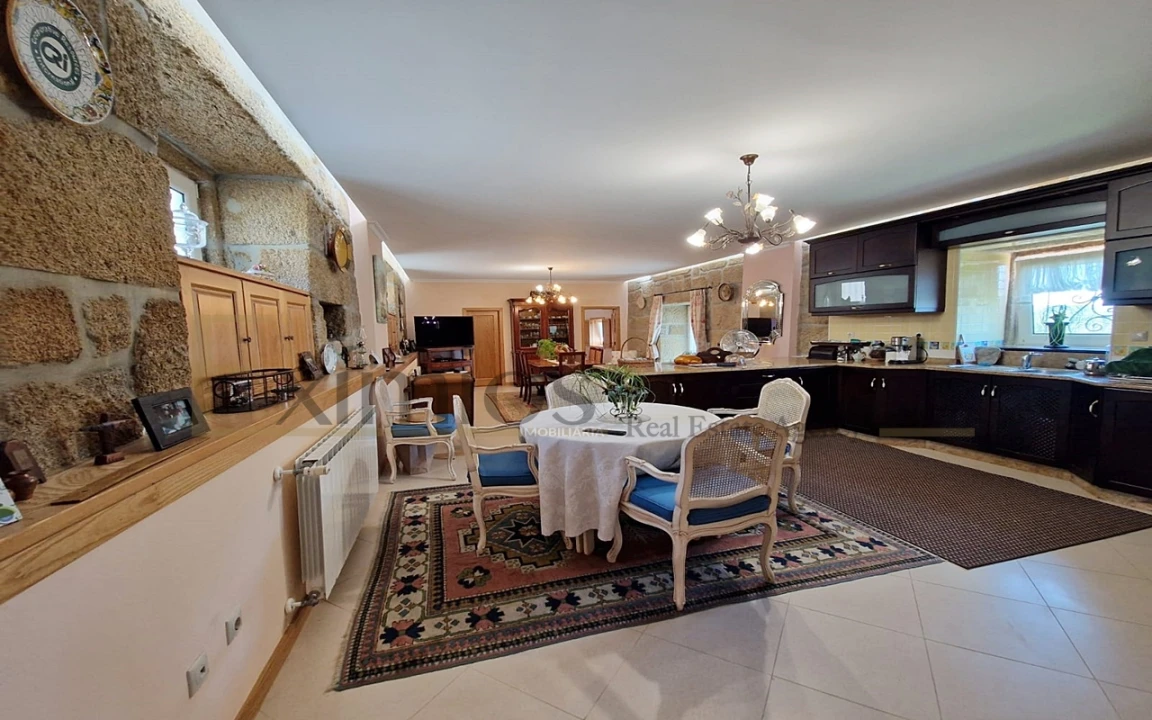 Moradia T3 para Venda em São Lourenço de Ribapinhão Foto 3