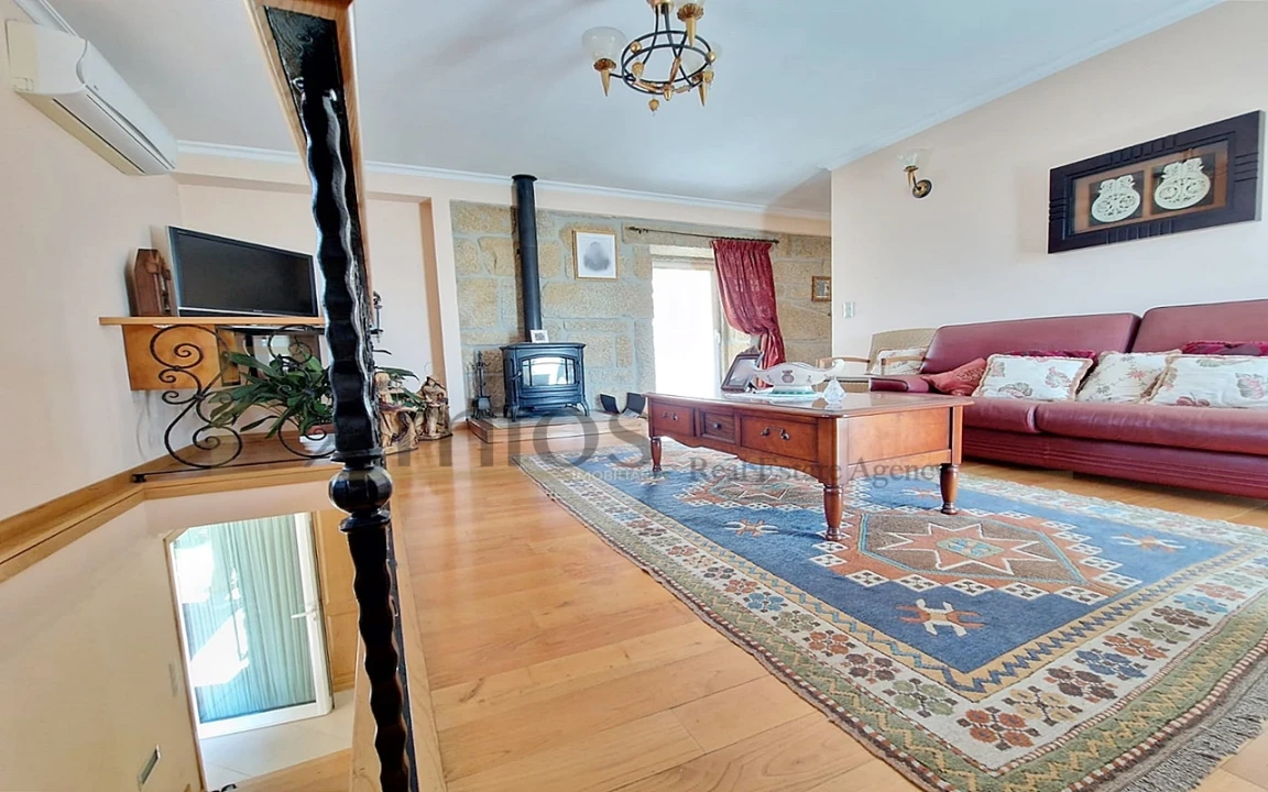 Moradia T3 para Venda em São Lourenço de Ribapinhão Foto 7