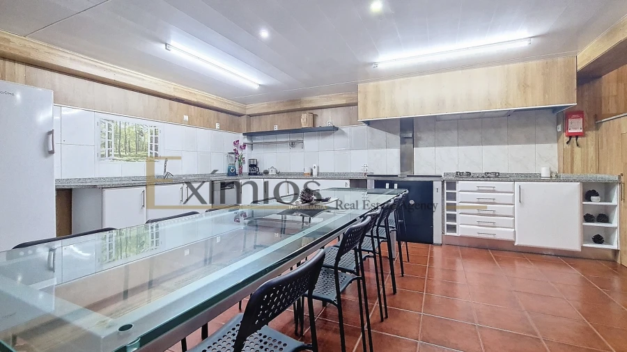 Moradia T4 para Venda em Rio Mau e Arcos Foto 36