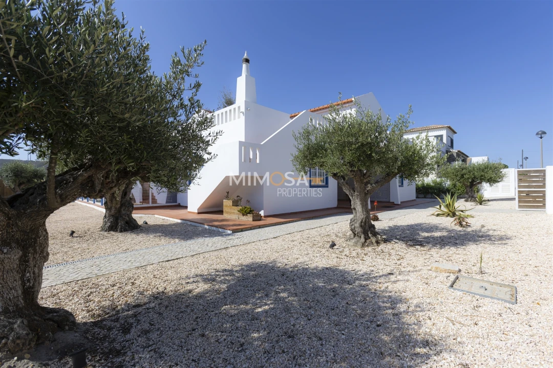 Moradia T5 para Venda em Bordeira Foto 47