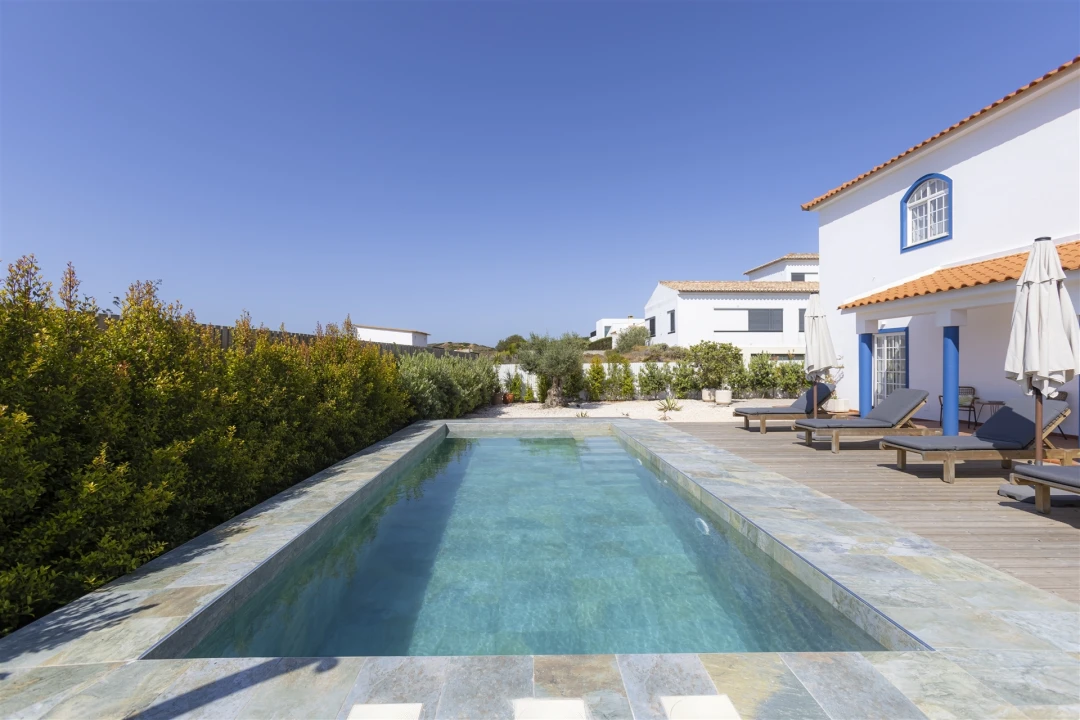 Moradia T5 para Venda em Bordeira Foto 1