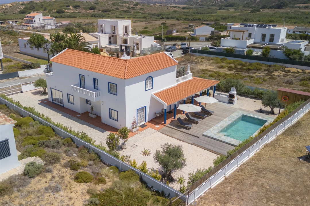 Moradia T5 para Venda em Bordeira Foto 1