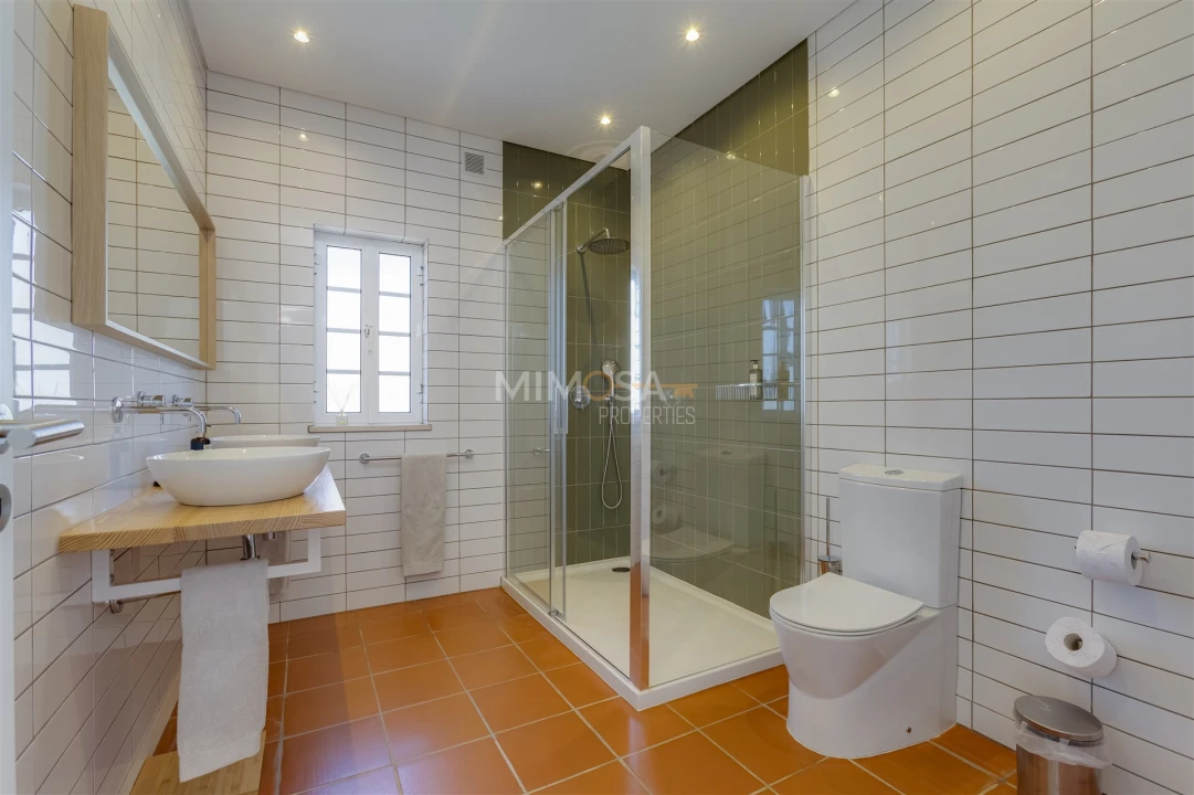 Moradia T5 para Venda em Bordeira Foto 35