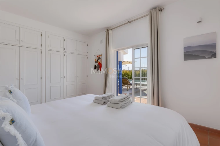 Moradia T5 para Venda em Bordeira Foto 30