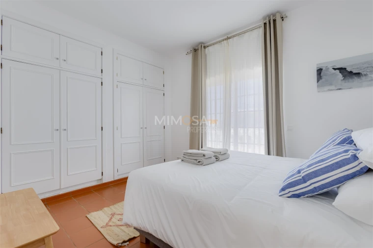 Moradia T5 para Venda em Bordeira Foto 32