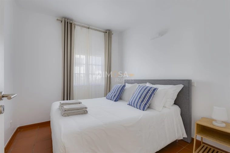 Moradia T5 para Venda em Bordeira Foto 23